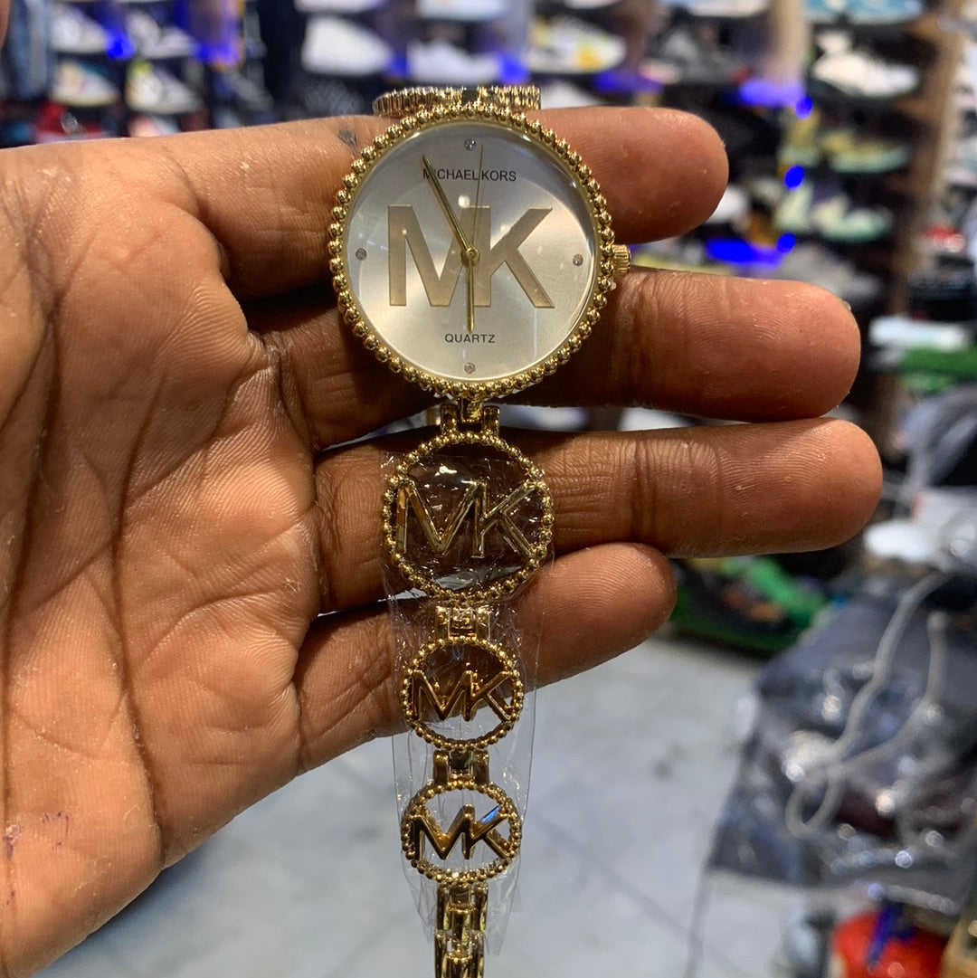 KM Gold Chain White Dial Big Logo Ladies Watch 493125
