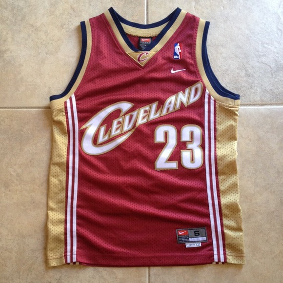 Red Maroon Yellow Colour Cledeland 23  Jersey Imported Quality 110422