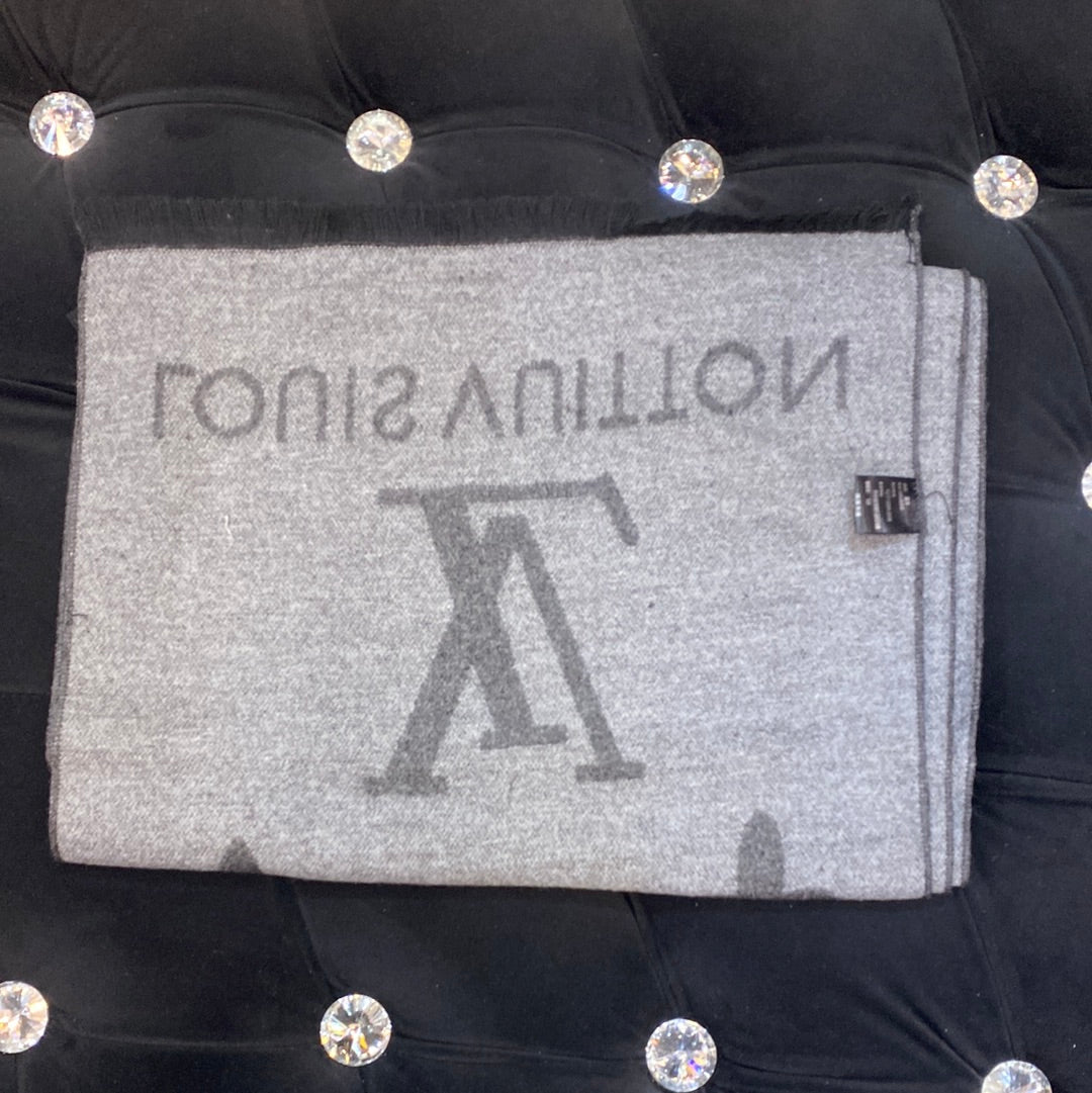 Vl Lou Uol  Grey Colour With Dark Grey Uol Logo Imported Muffler 49083