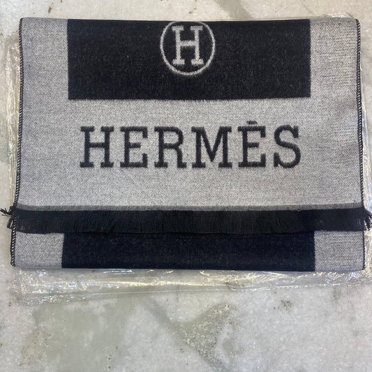 Her Reh Black White Colour With White Reh Logo Imported Muffler 49031