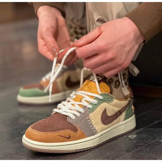 KIN Brown Colour With Unique Design Vood Dunk Shoes 700021