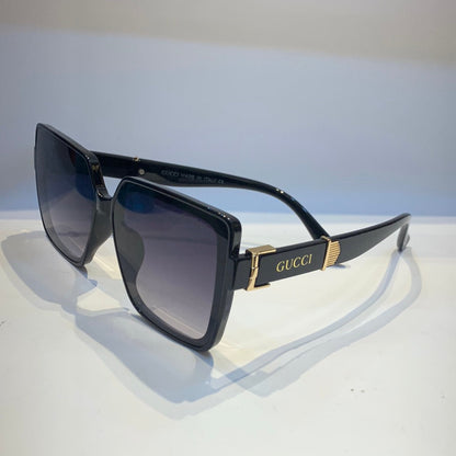 Cug Glossy Black Frame Black White Shade Unisex Sunglass 6006 55 19-140 C1