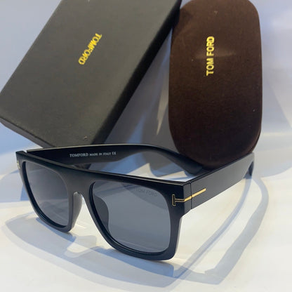Tom mot Matte Black Frame Black Shade Unisec Sunglass 1922 54 21-137