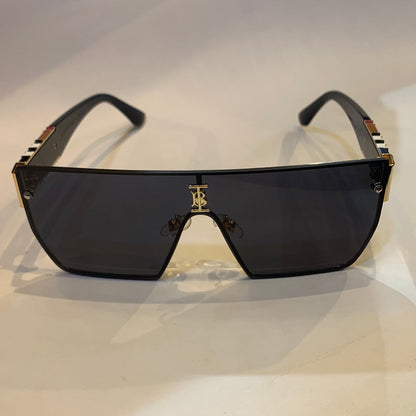 Bur rub Glossy Black Frame black Shade Sunglass 5202 140 0 145