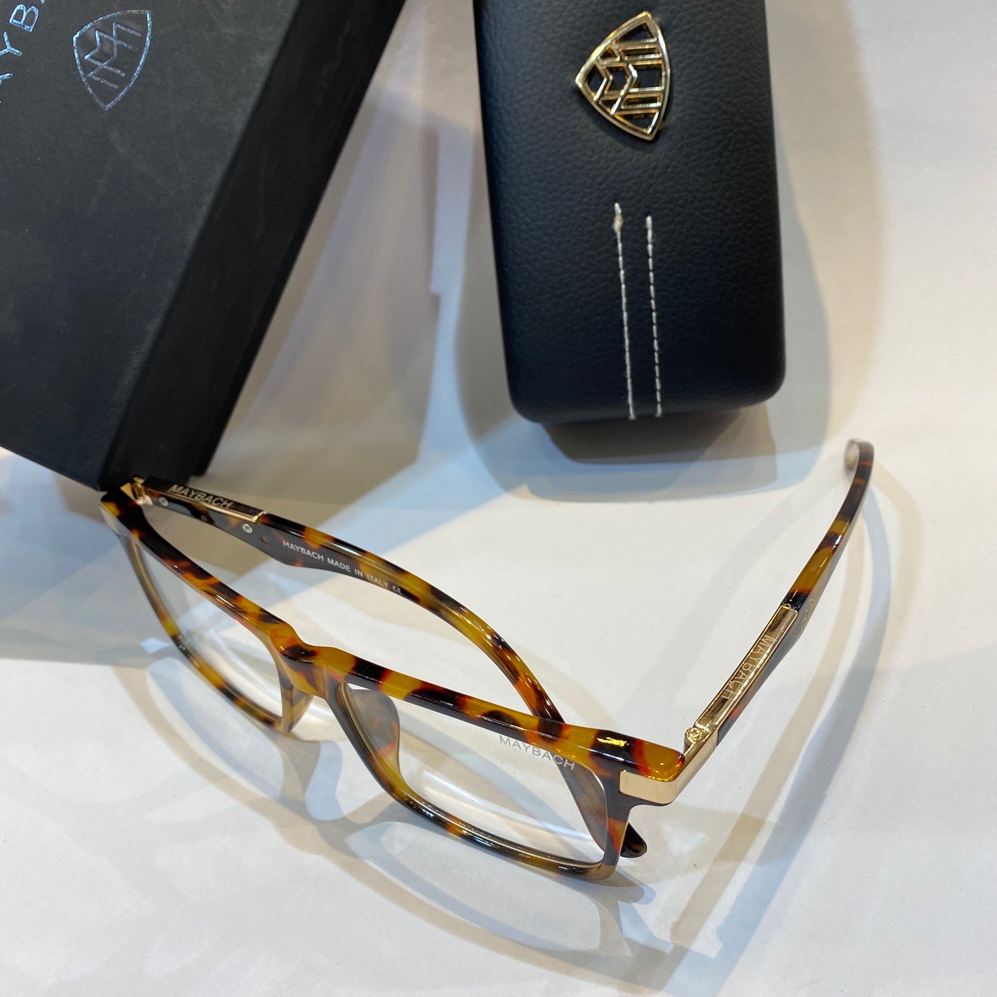 Leopard Frame Transparent Shade Unisex Branded Sunglasses LH010 55 16-145