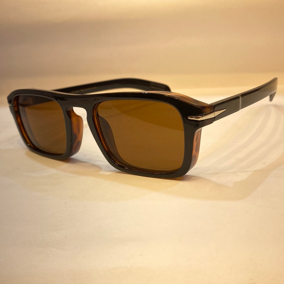 VAD Black Frame Brown Shade Unisex Sunglasses UM1882 6 51 22 143