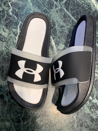 Black white Slipper